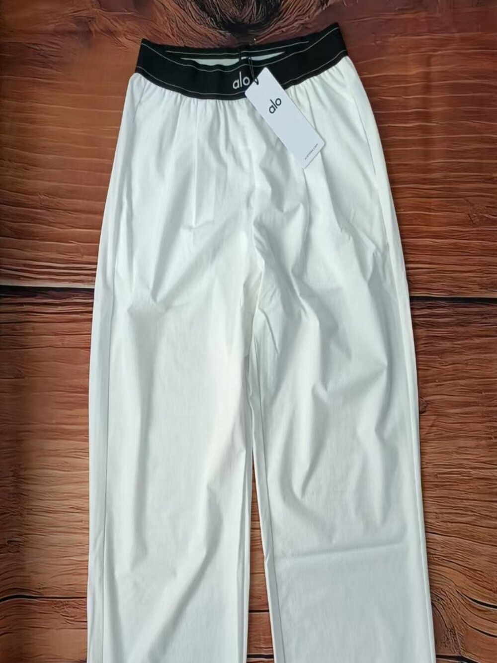 ✦Alo Yoga Suit Up Trouser White Regular Size ✦Loose Fit Pants - Picture 8 of 8